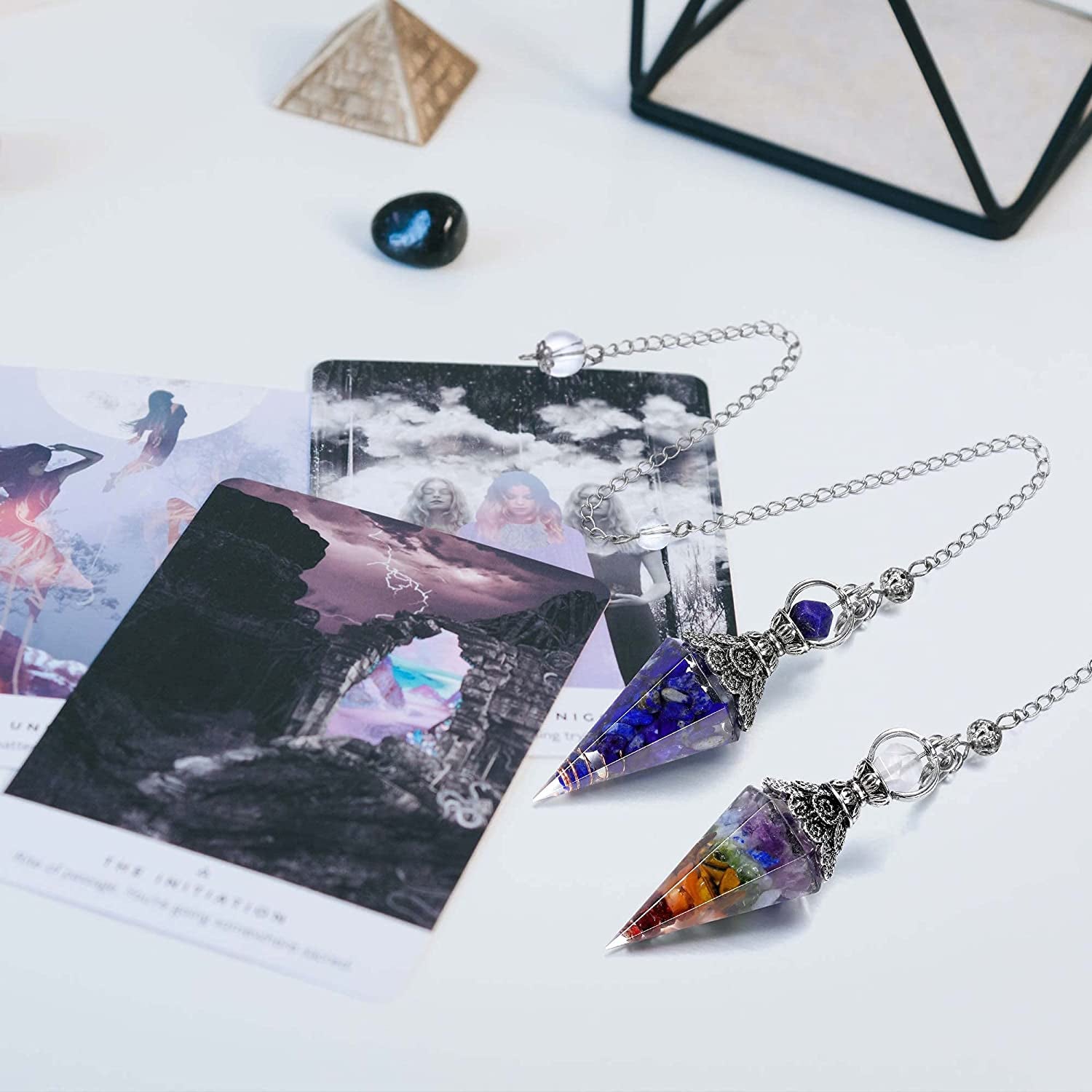 GEHECRST Natural Aquamarine Healing Crystal Dowsing Pendulum Reiki Gemstone Chips Orgone Pendulum 6 Faceted Hexagonal Pointed Resin Spiritual Pendant for Divination, Wicca, Energy Balancing